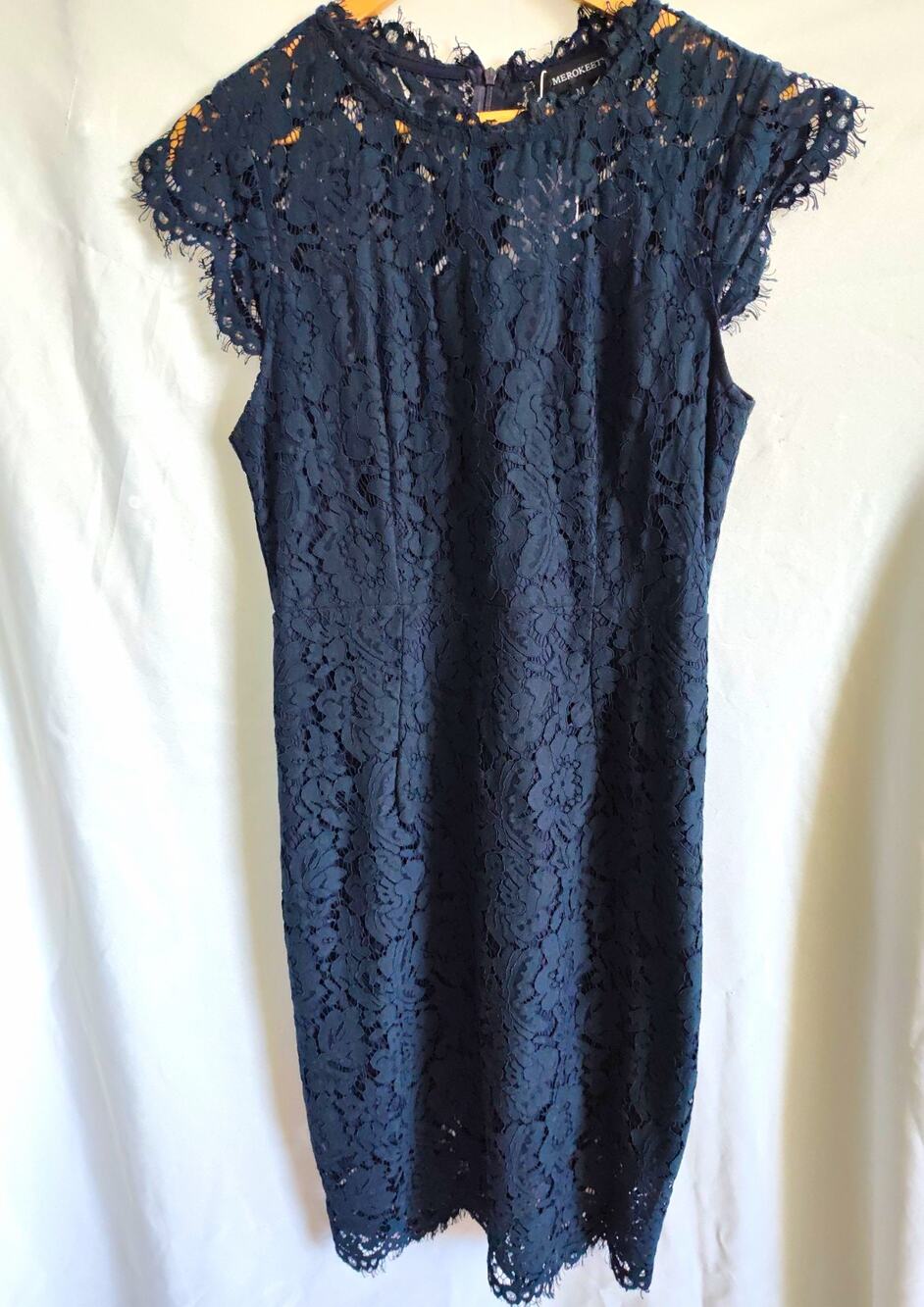 MEROKEETY Navy Floral Lace Sheath Dress Round Neck Cap Sleeve Zip Knee M